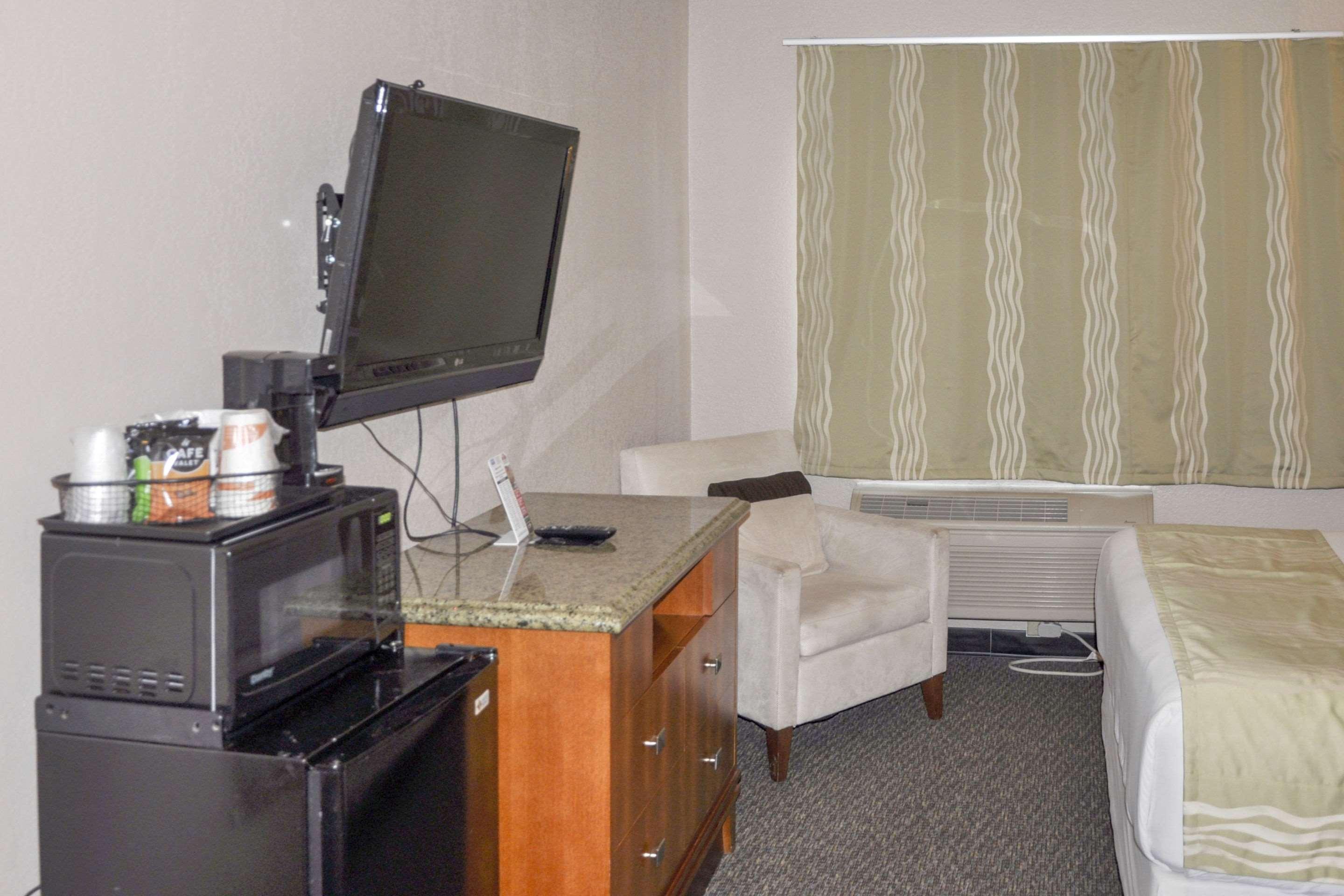 Rodeway Inn Fargo Esterno foto