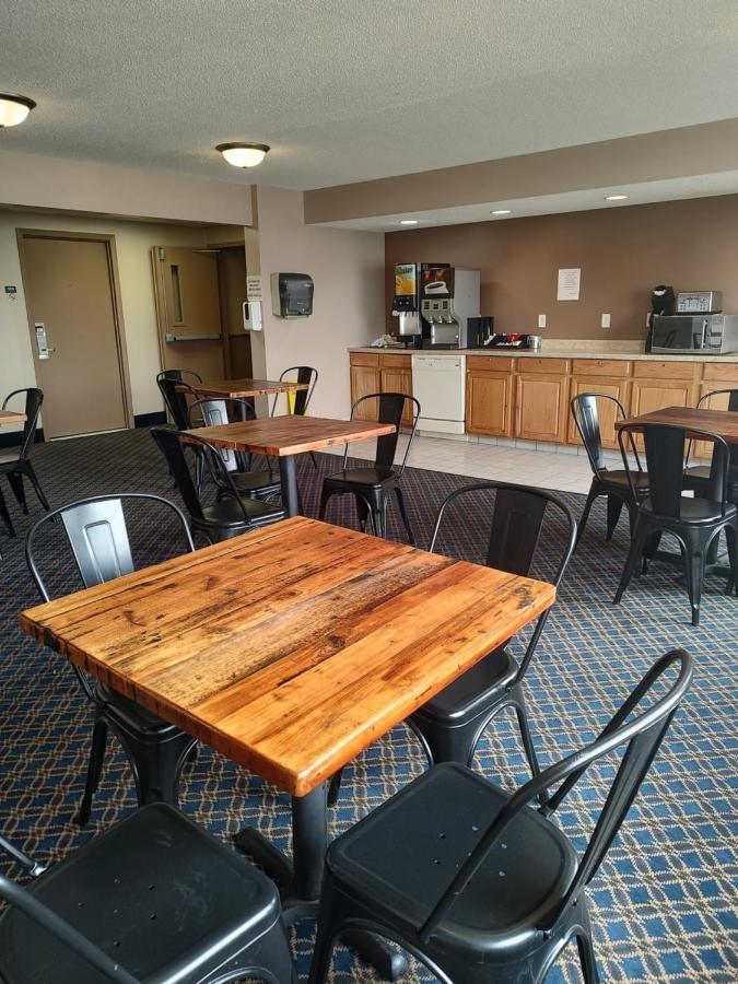 Rodeway Inn Fargo Esterno foto